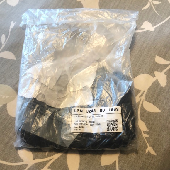 ✨2/$75 ✨ Fabletics Phoenix Lite Short-Sleeve Top - Picture 5 of 6